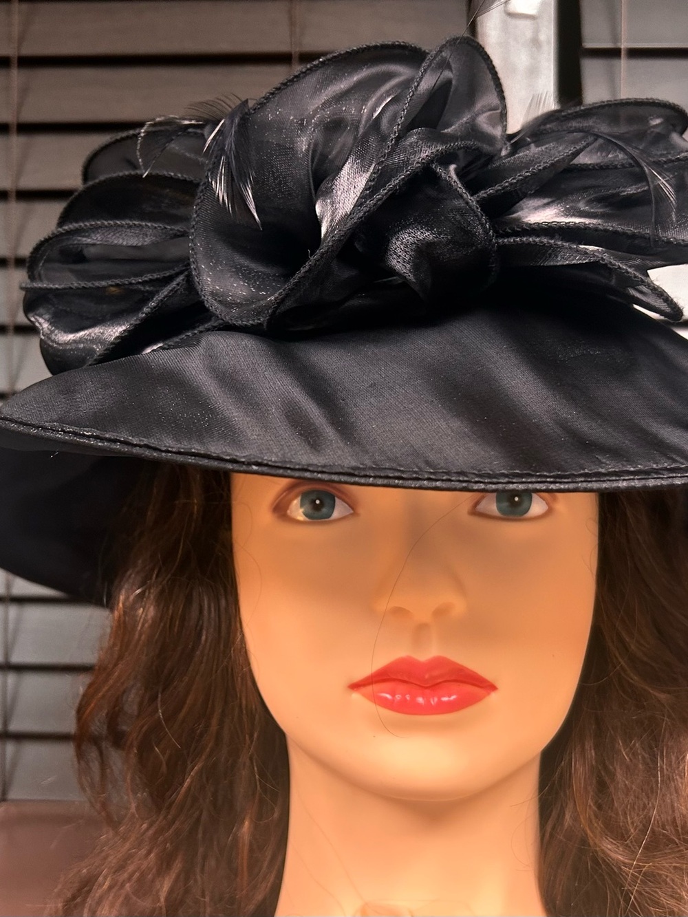 Vintage Classic Black Women's Dress Hat with Decorative Bow Accent GIOVANNIO
